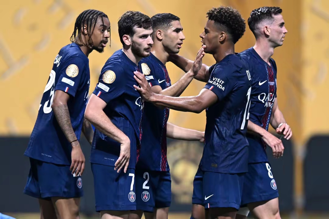 雷火竞技官网 -关于足总杯赛程吃紧，阿斯顿维拉赛后迎来里程碑，球迷炸锅，训练强度明显提升的信息