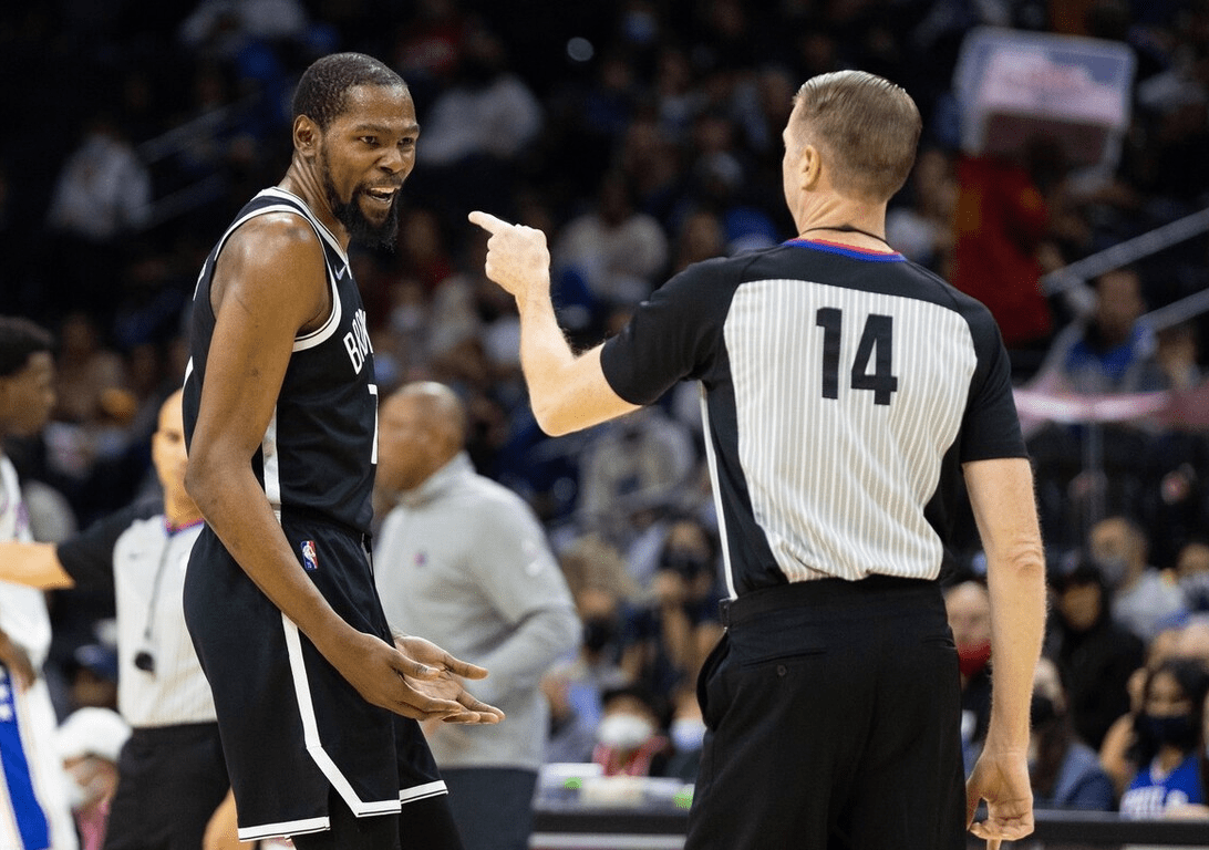 雷火竞技官网 -里程碑夜!华盛顿奇才官宣签约,欧联清晨刷纪录,管理层满意,球队文化再被提及